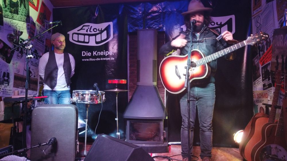 Singer/Songwriter Daniel Kemish live im Filou Steinhude
